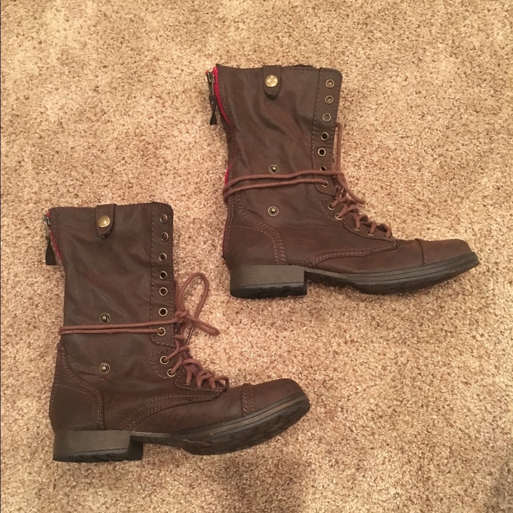 Falls Creek Combat Brown Faux Leather Boot SZ 8